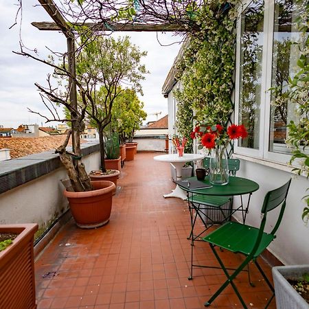 Corso Italia Attic In Milan By 101Flats Apartment Bagian luar foto