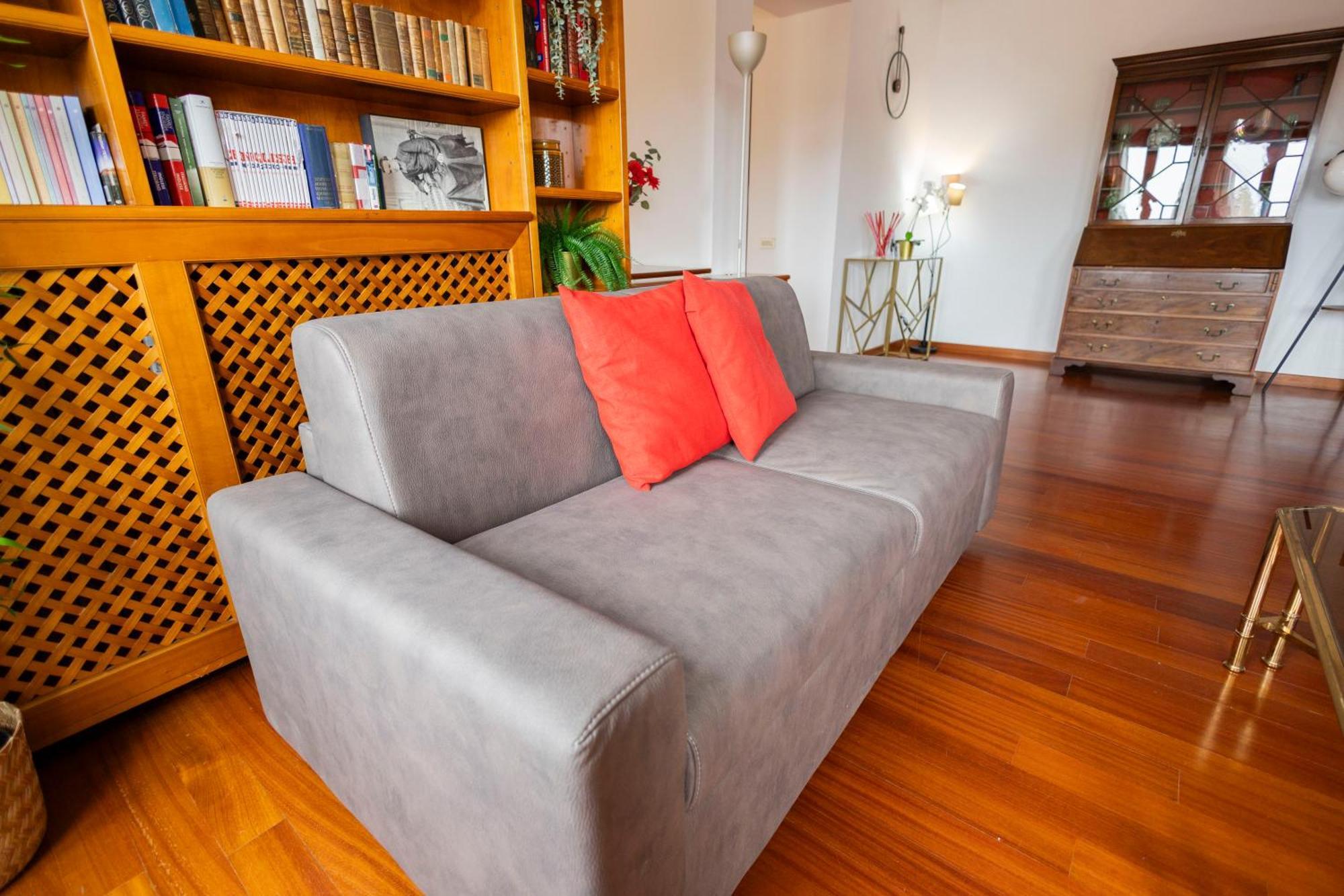 Corso Italia Attic In Milan By 101Flats Apartment Bagian luar foto